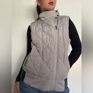Andrew Marc Women's Quilted Vest - Light Gray